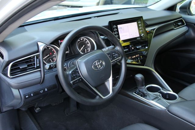 2024 Toyota Camry LE - Photo 15