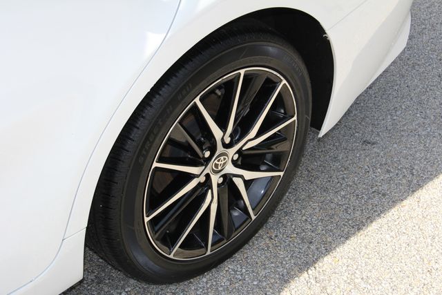 2023 Toyota Camry SE - Photo 12