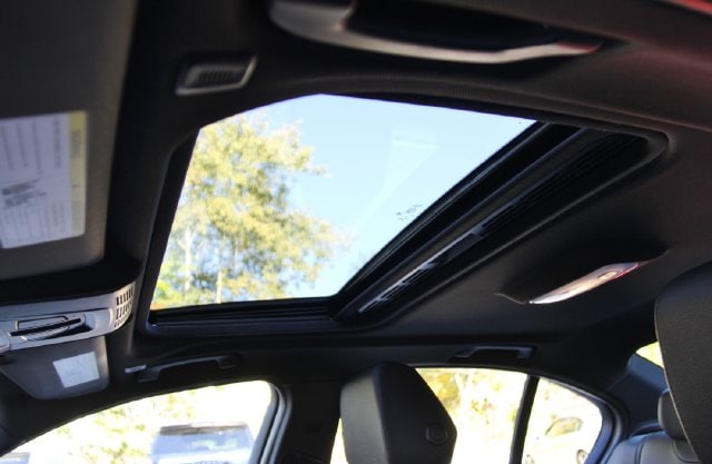 2018 BMW 3 Series 330i - Photo 21
