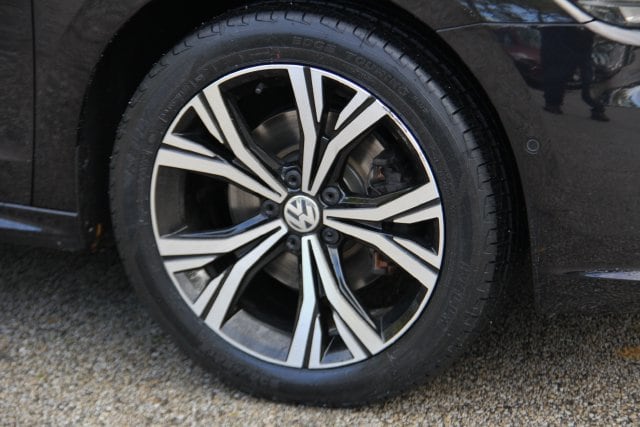 2020 Volkswagen Passat SEL - Photo 13