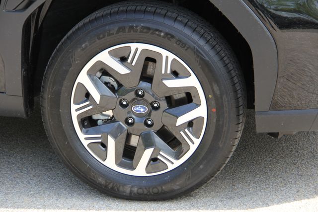 2026 Subaru Forester Premium - Photo 13
