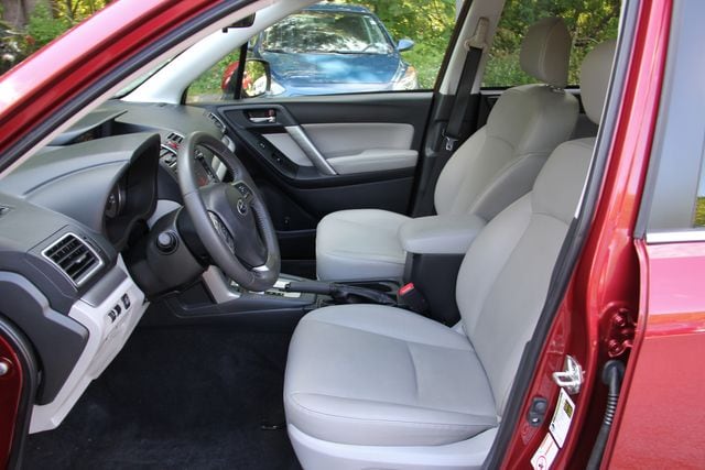 2016 Subaru Forester i Limited - Photo 18