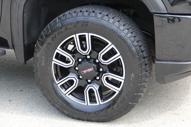 2023 GMC Sierra 2500HD AT4 - Photo 18