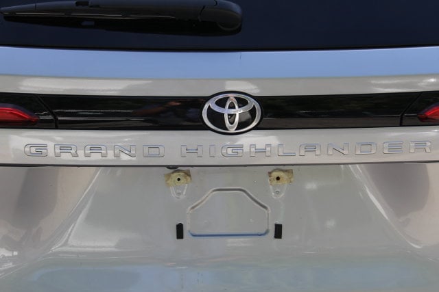 2024 Toyota Grand Highlander XLE - Photo 10