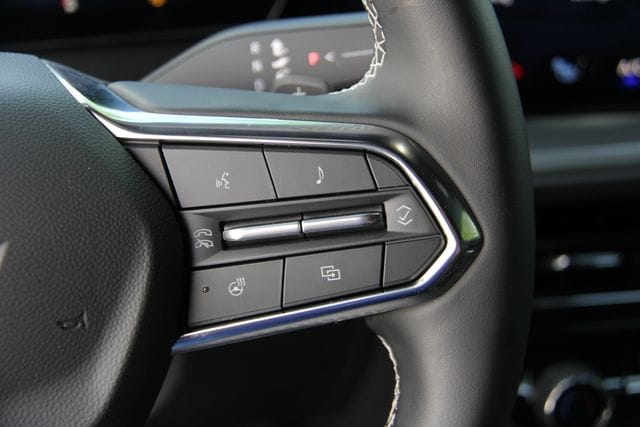 2026 Chevrolet Traverse LT - Photo 22