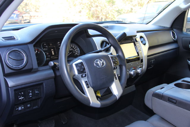2018 Toyota Tundra SR5 - Photo 22