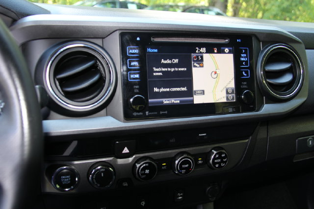 2017 Toyota Tacoma TRD Sport - Photo 23