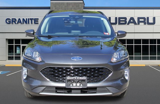 2020 Ford Escape SEL photo 3