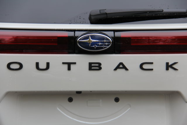 2026 Subaru Outback Premium - Photo 10