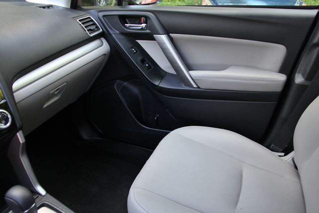 2016 Subaru Forester i Limited - Photo 31