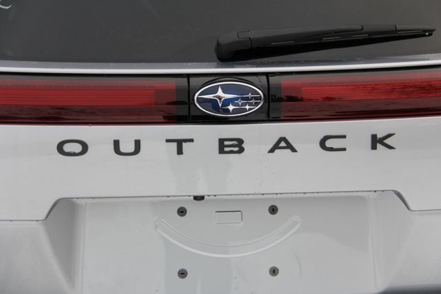 2026 Subaru Outback Limited - Photo 8