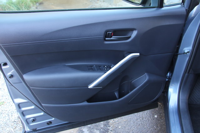 2026 Toyota Corolla Cross LE - Photo 16