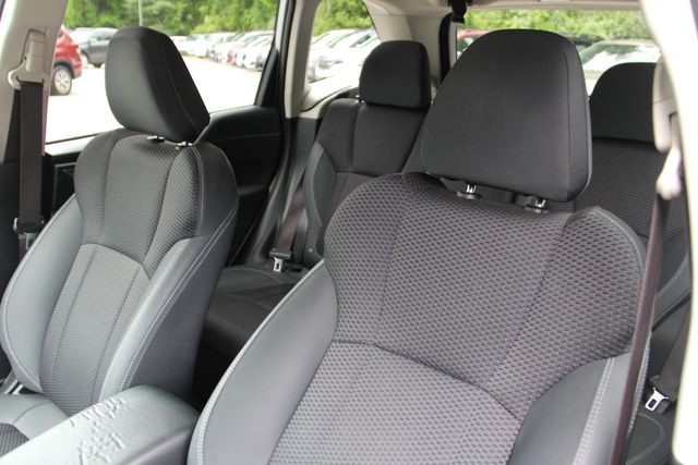 2019 Subaru Forester Premium - Photo 18