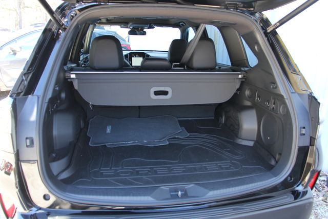 2025 Subaru Forester Limited - Photo 34