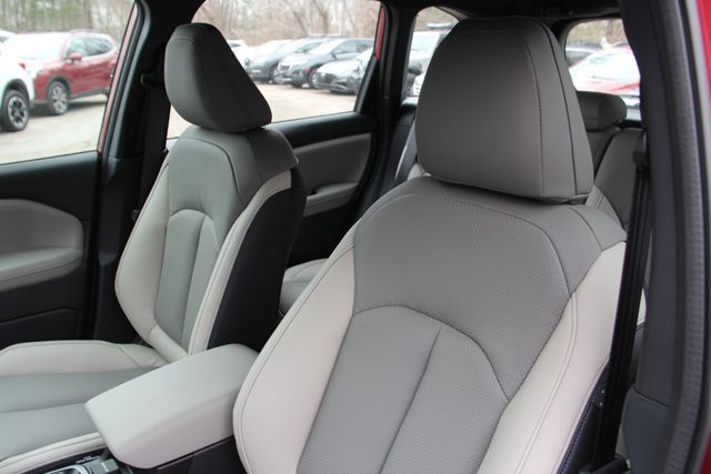 2026 Subaru Forester Base - Photo 13