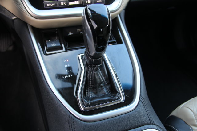 2020 Subaru Outback Limited - Photo 28