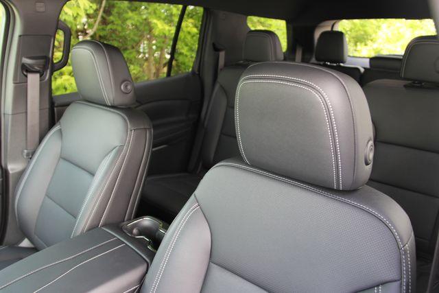 2026 Chevrolet Traverse LT - Photo 18