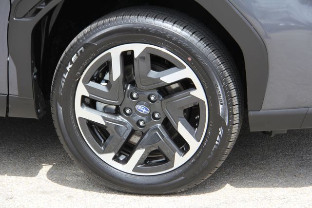 2025 Subaru Forester Limited - Photo 14