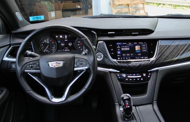 2024 Cadillac XT6 Premium Luxury - Photo 25