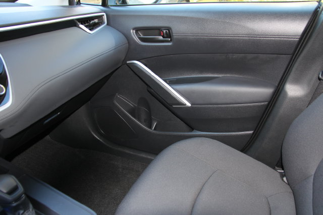 2026 Toyota Corolla Cross LE - Photo 30