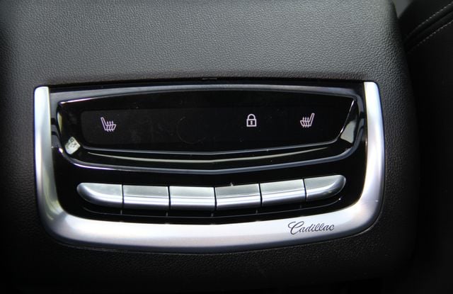 2024 Cadillac XT6 Premium Luxury - Photo 41