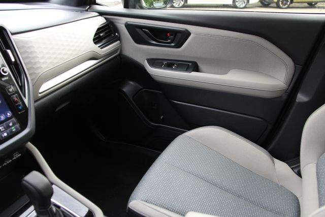 2025 Subaru Forester Premium - Photo 31