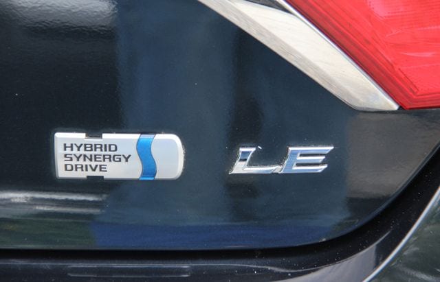 2016 Toyota Camry LE - Photo 10