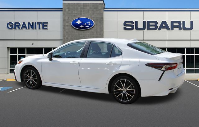 2023 Toyota Camry SE - Photo 7