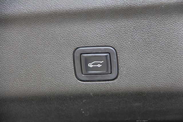 2023 Chevrolet Suburban Premier - Photo 39