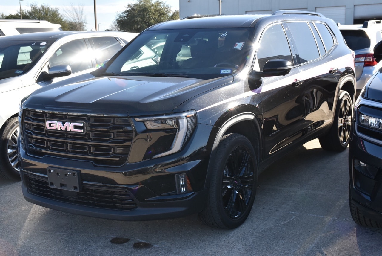 2025 GMC Acadia Elevation's photo