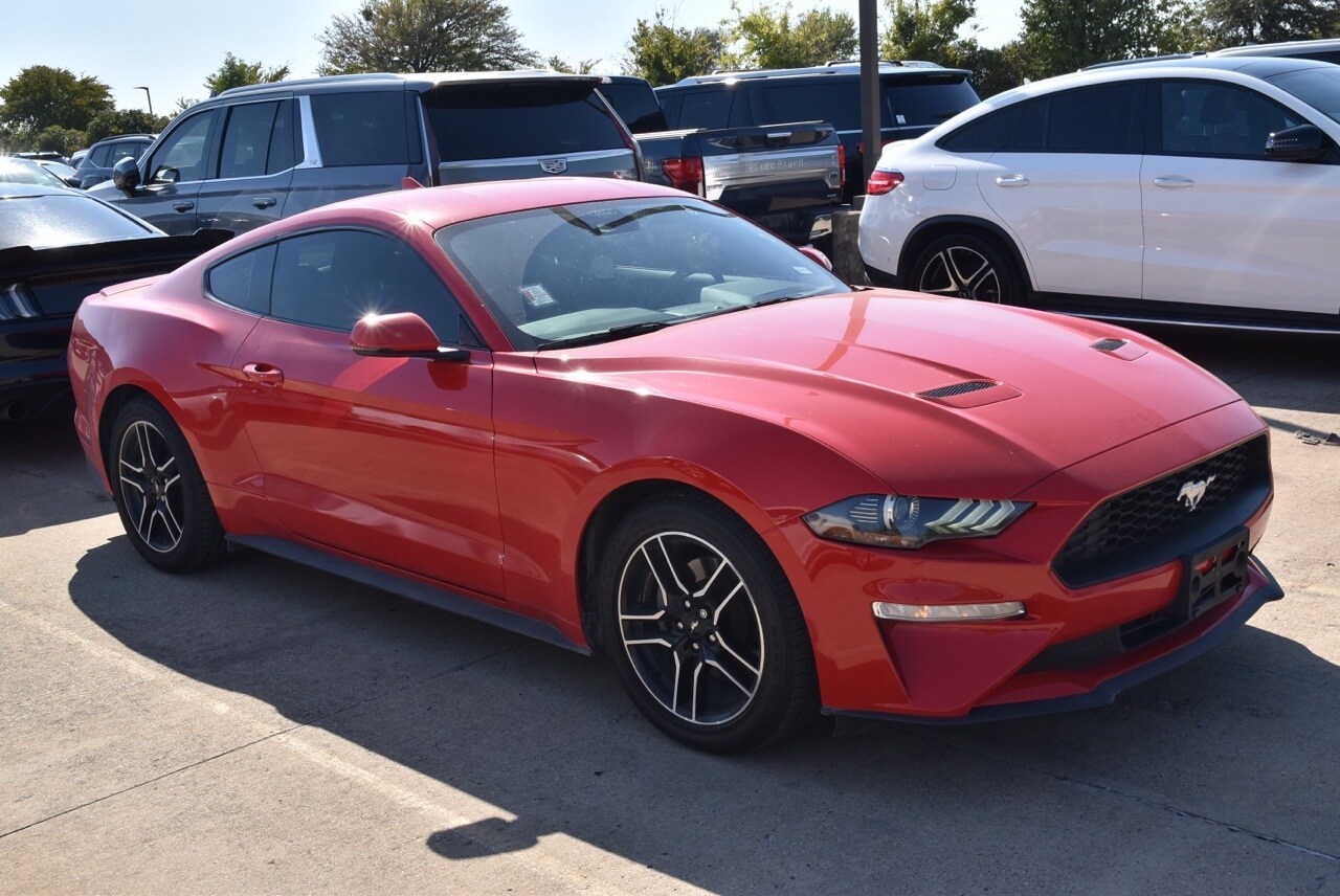 2022 Ford Mustang EcoBoost Premium photo 3