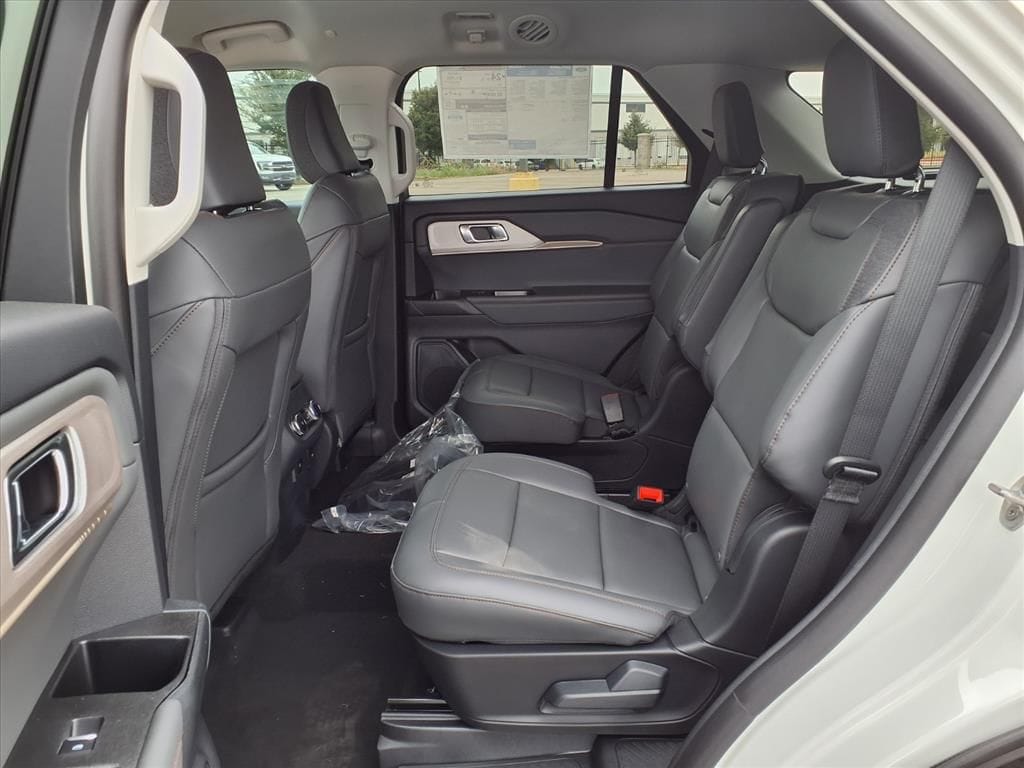 2026 Ford Explorer Active - Photo 19