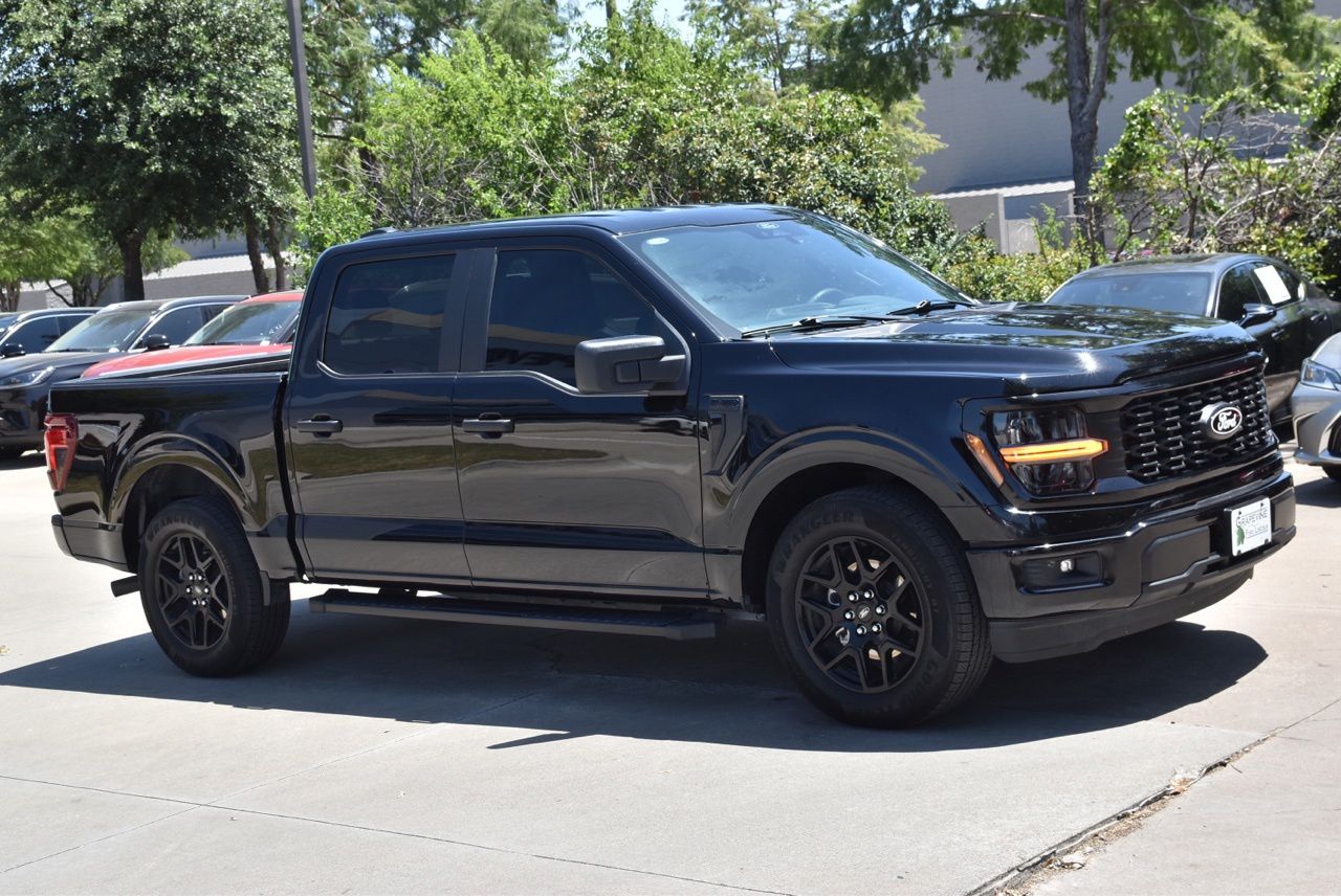 View vehicle photo 5