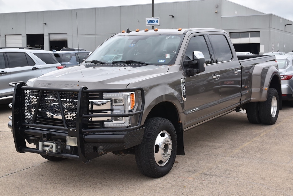 Used 2019 Ford F-350 King Ranch Truck Crew Cab