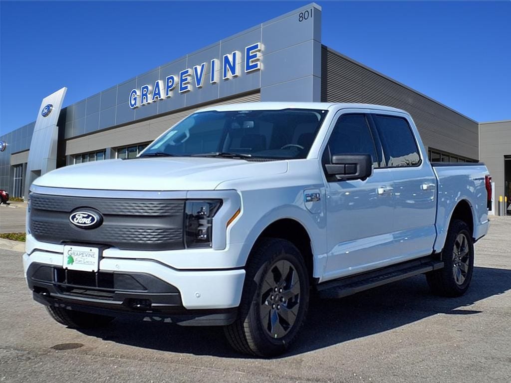 2025 Ford F-150 Lightning Flash's photo