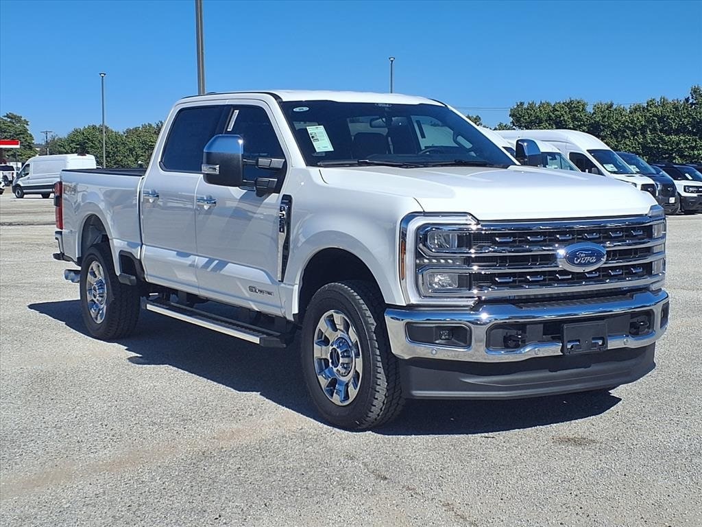 New 2026 Ford F-250 Lariat Truck Crew Cab