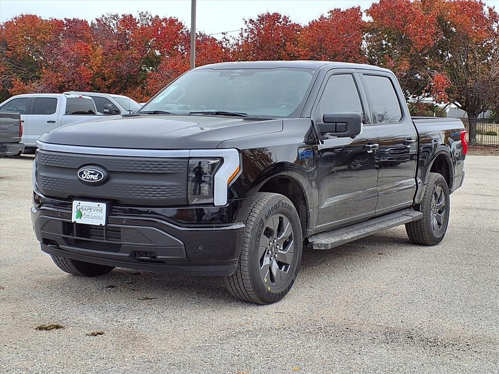 2025 Ford F-150 Lightning Flash's photo