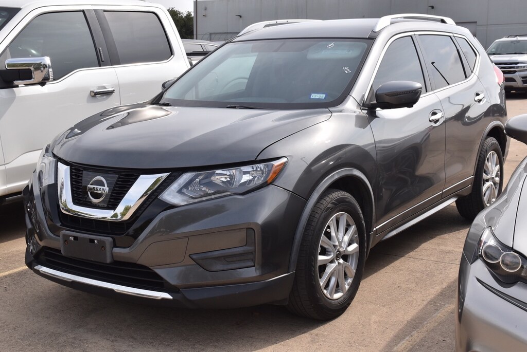 Used 2017 Nissan Rogue SV SUV
