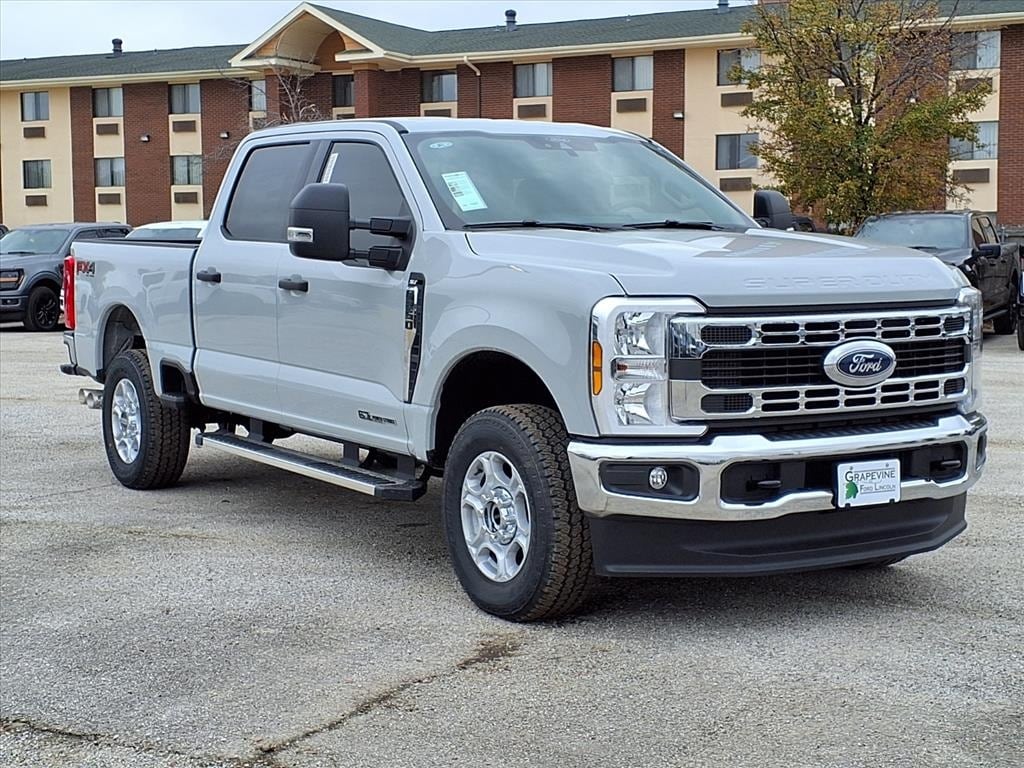 New 2026 Ford F-250 XLT Truck Crew Cab