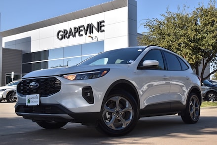 2025 Ford Escape ST-Line Select SUV