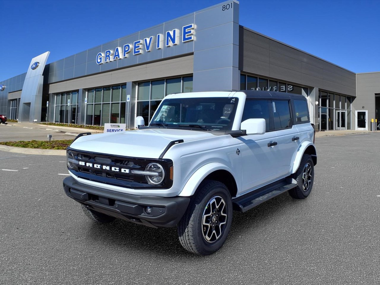 2026 Ford Bronco Outer Banks SUV
