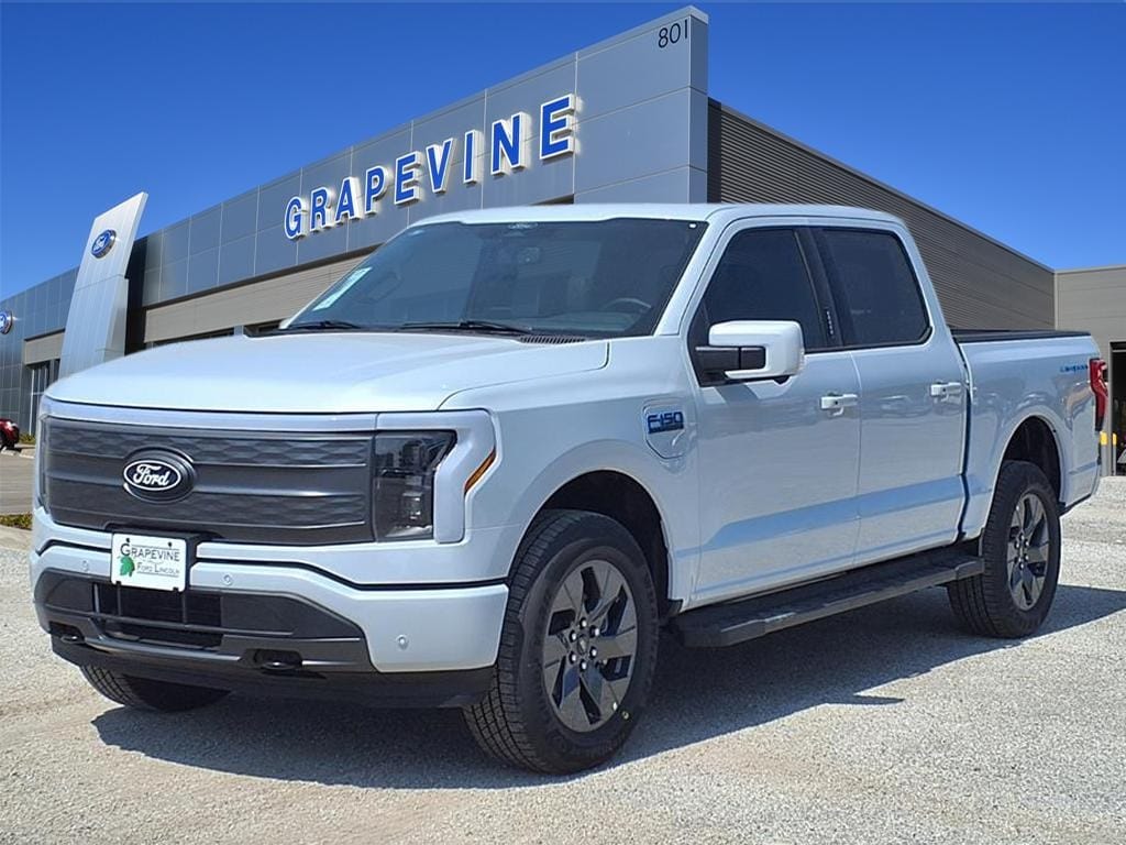 2025 Ford F-150 Lightning Lariat's photo