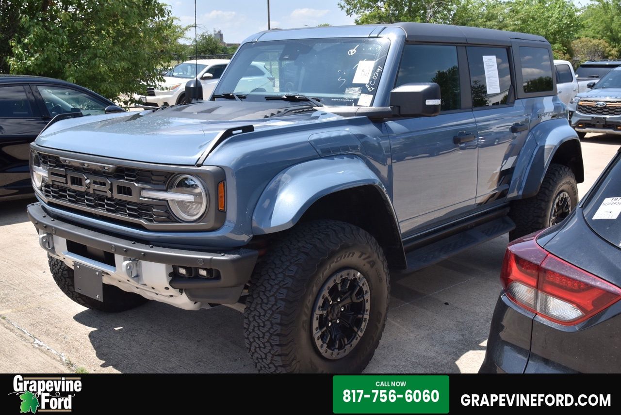 2023 Ford Bronco Raptor 4x4's photo