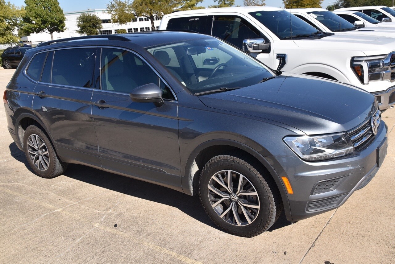 2019 Volkswagen Tiguan SE photo 3