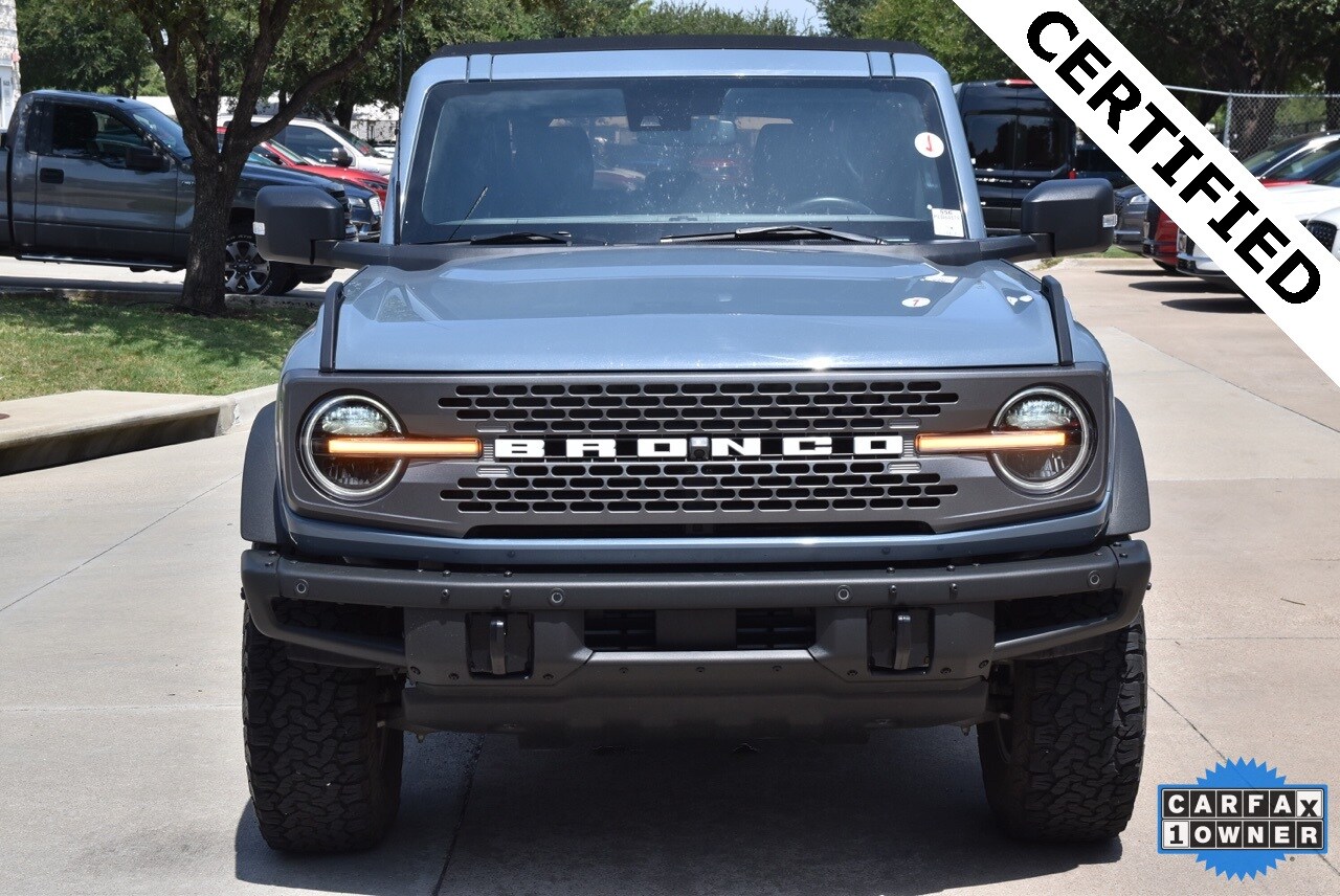 2023 Ford Bronco Badlands photo 2