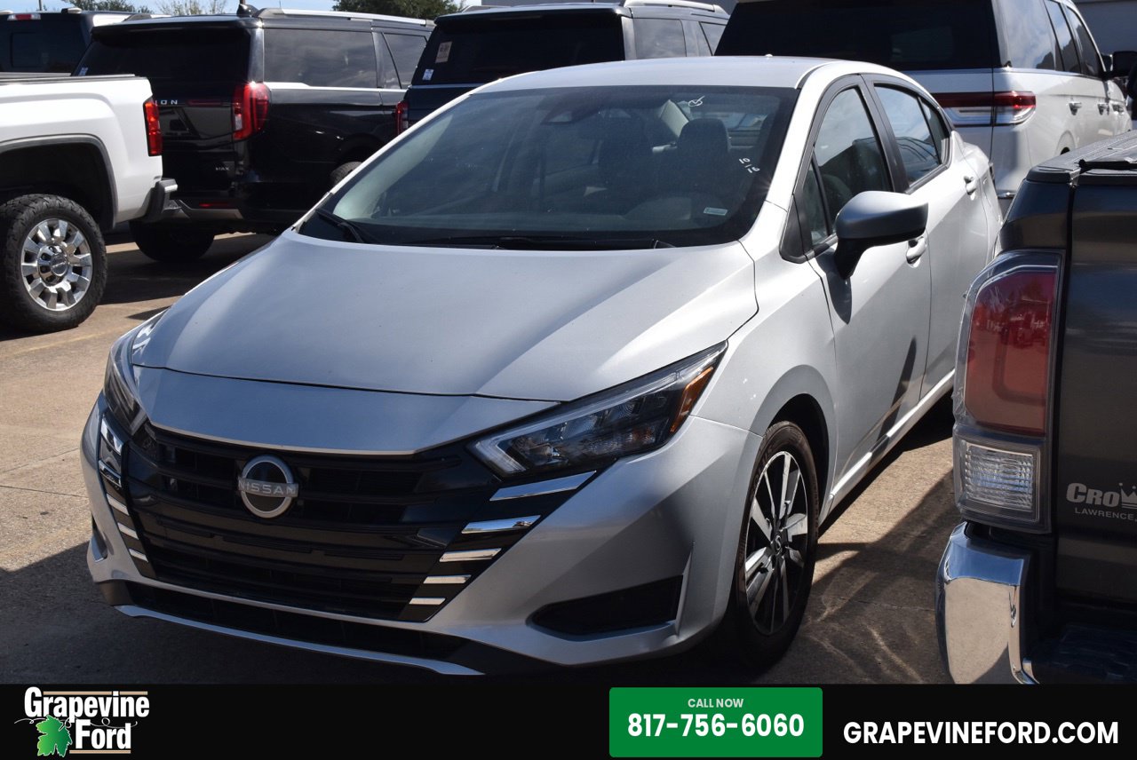 Brilliant Silver 2025 Nissan Versa Sedan Front-Wheel Drive Continuously Variable Transmission