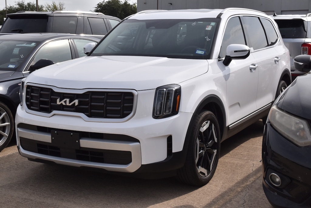 Used 2024 Kia Telluride S SUV