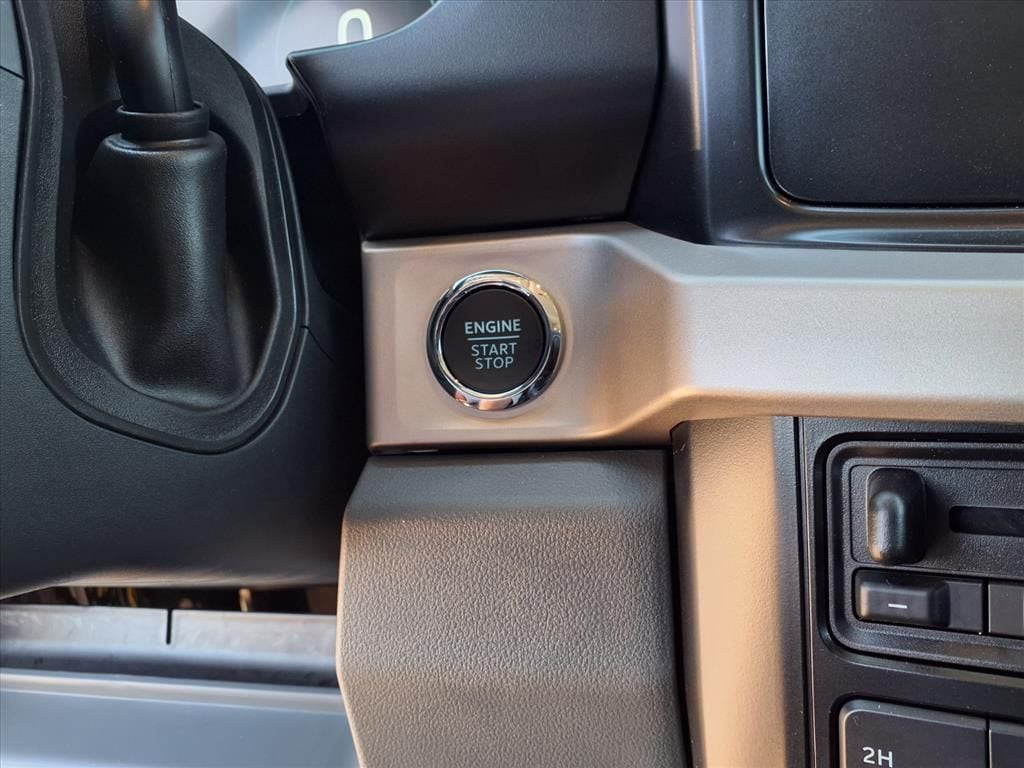 2026 Ford F-250 Super Duty XLT - Photo 13