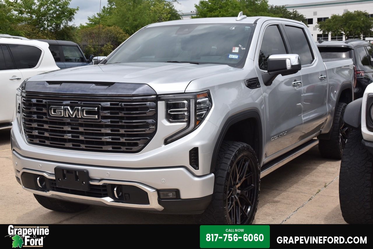 2022 GMC Sierra 4WD Crew Cab Short Box Denali Ultimate's photo