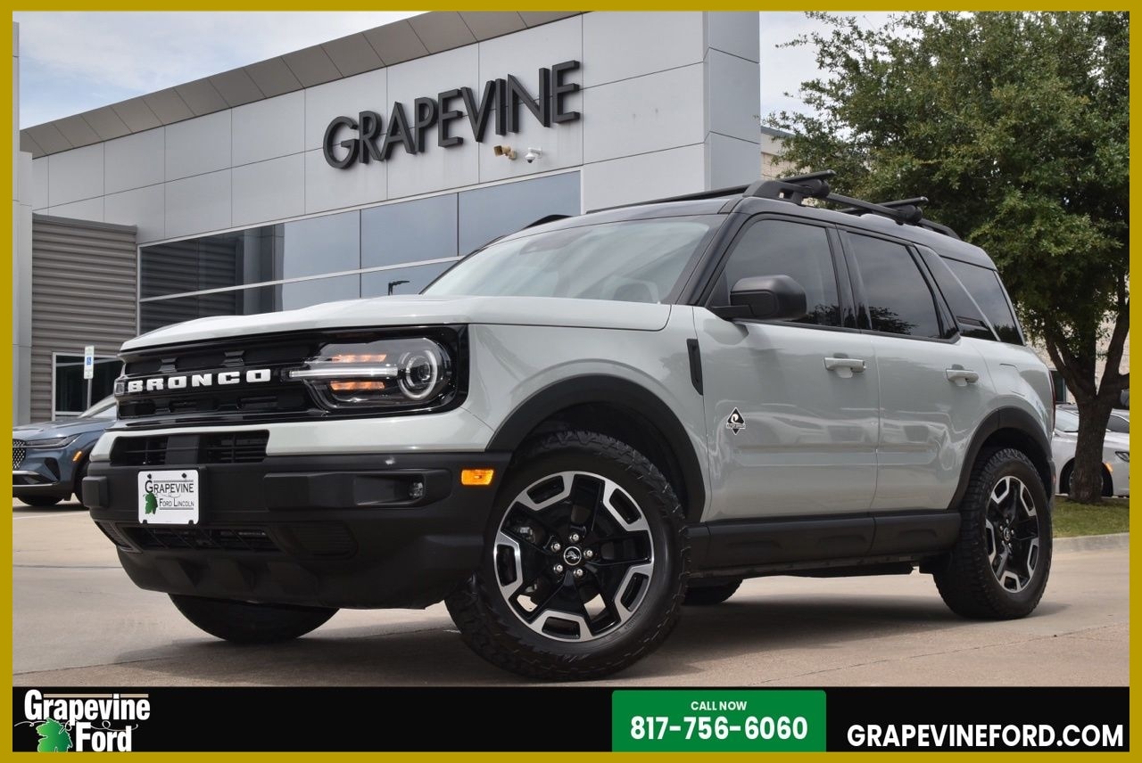 2023 Ford Bronco Sport Outer Banks 4X4's photo